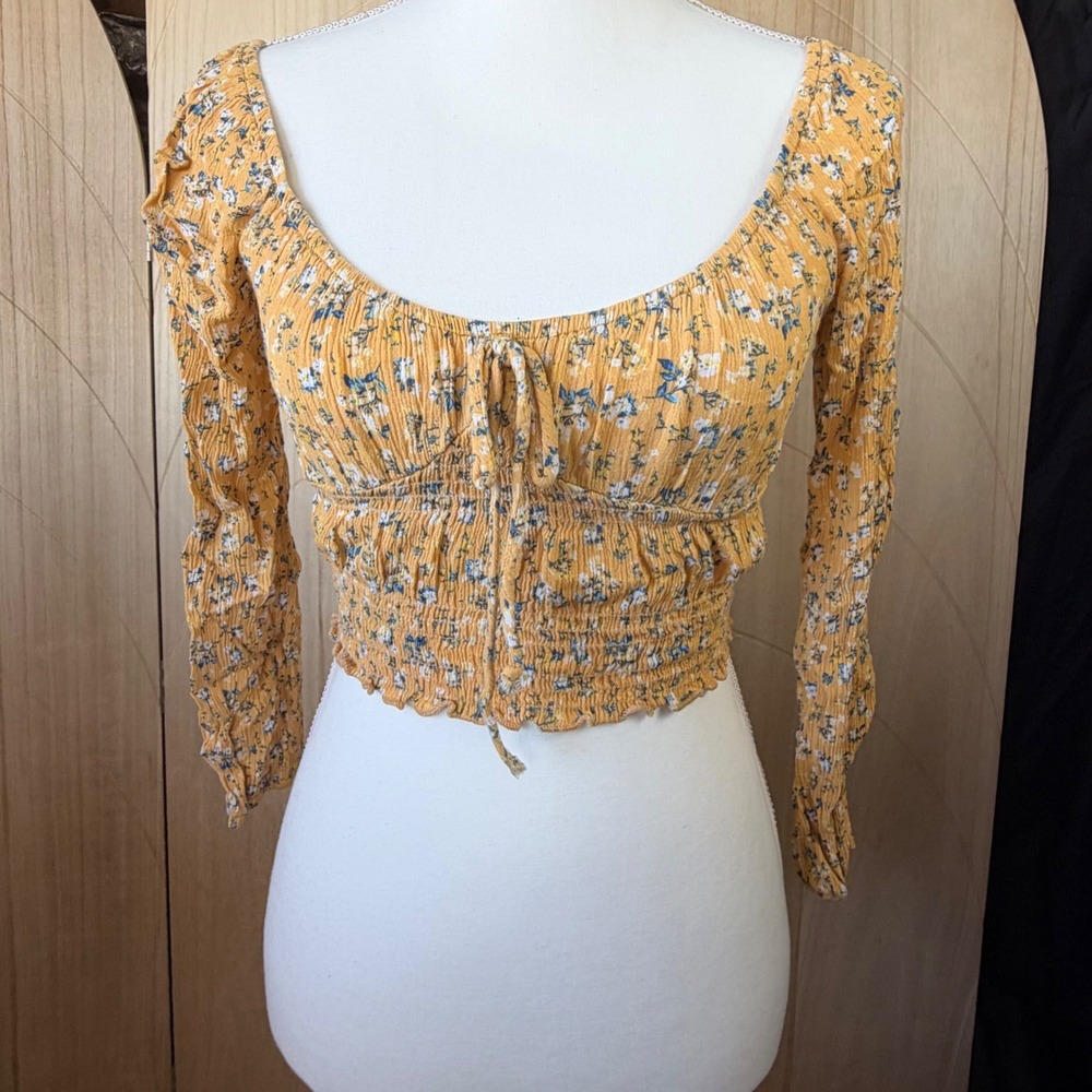 Miley + Molly Crop Top S Yellow Floral Smocked Long Sleeve Boho Cottagecore